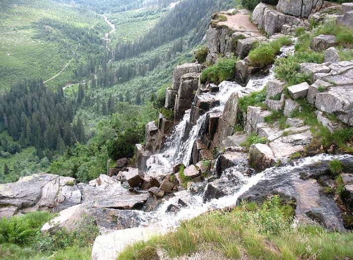 Pančavský vodopád s Labským dolem